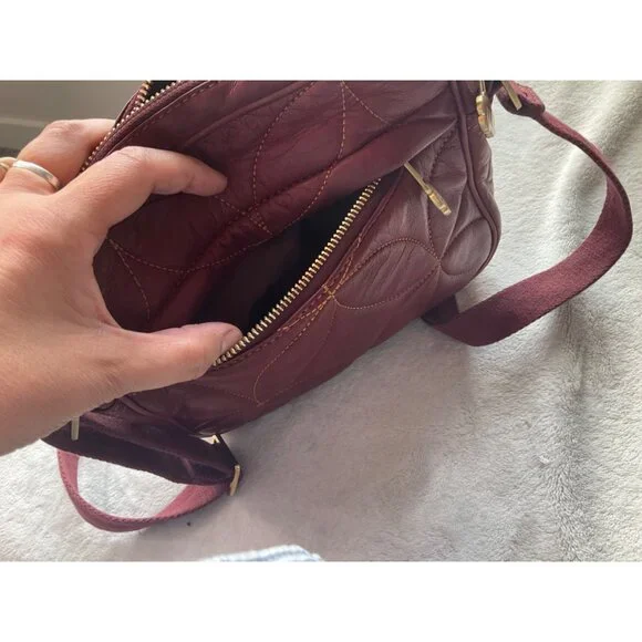 Eric Javits Burgundy Red Quilted Leather Crossbody Bag Gold hardware - Picture 10 of 14